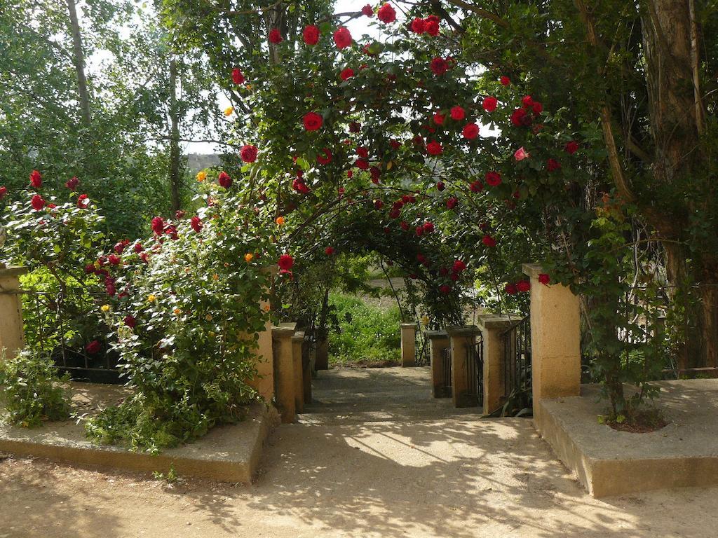 Casa Rural Torre De Campos Аинсон Экстерьер фото