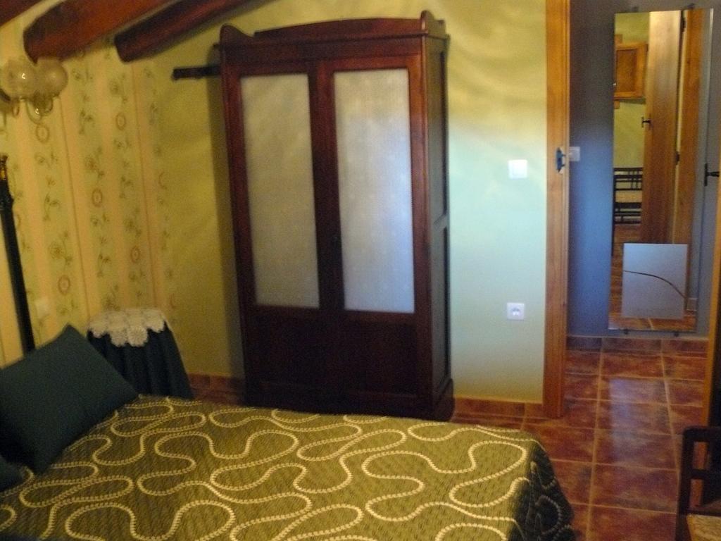 Casa Rural Torre De Campos Аинсон Номер фото